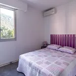 Standing Climatisé Vue Appartamento
