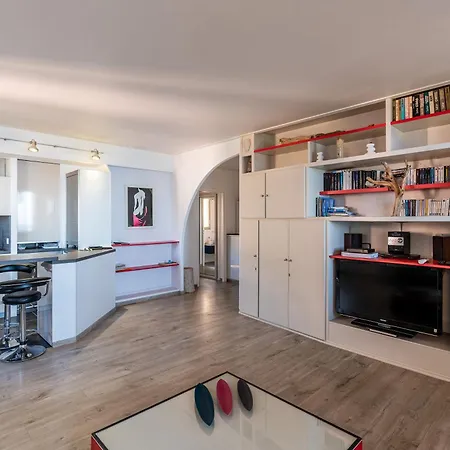 Standing Climatisé Vue Appartement *