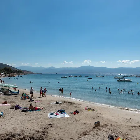 Standing Climatisé Vue Appartement