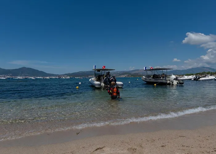 Standing Climatise Vue Ajaccio (Corsica)